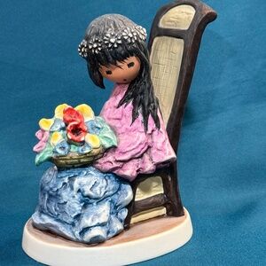 Goebel 1989 Degrazia Fiesta Flowers Figurine Look Low #0521/3500 Limited Edition